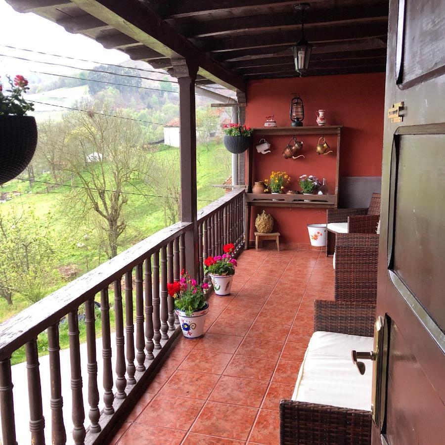 Los Balcones De Nieda Onís Buitenkant foto